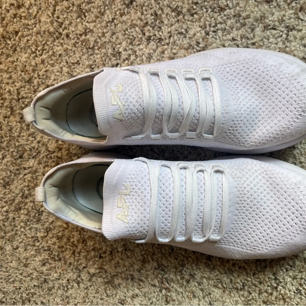 APL Women's TechLoom Breeze size 9